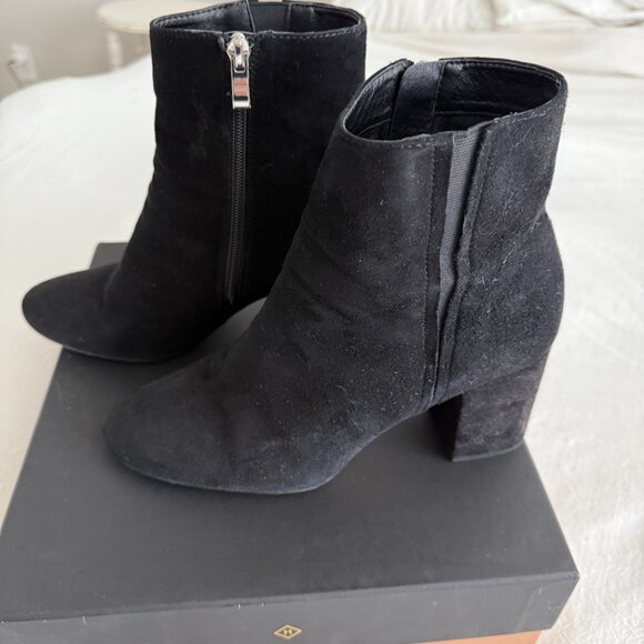 Halogen "Abbi" Block Heel Black Suede Ankle Booties - Picture 2 of 6